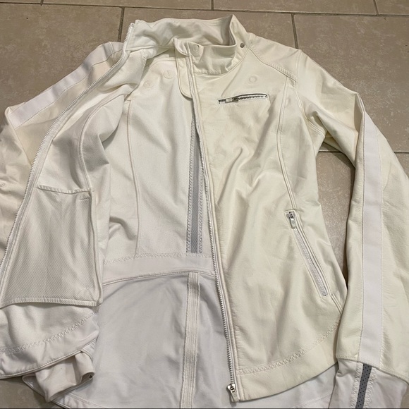 Lululemon Jacket - Picture 6 of 11